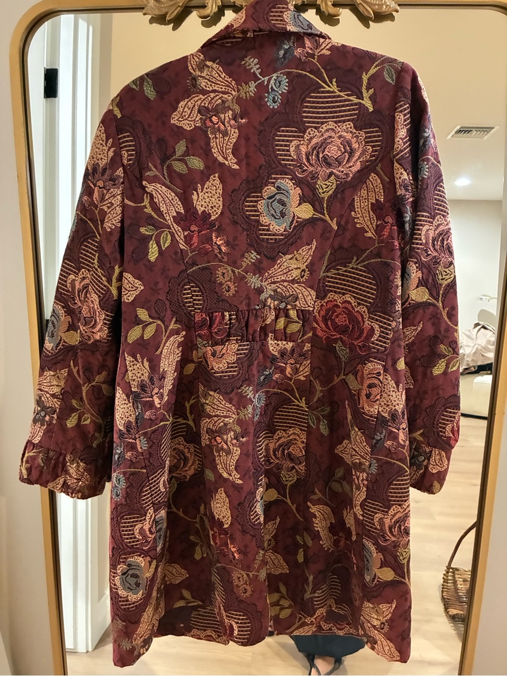 CABI Jacobean Tapestry Coat Floral Brocade Burgundy Pockets - Picture 3 of 6